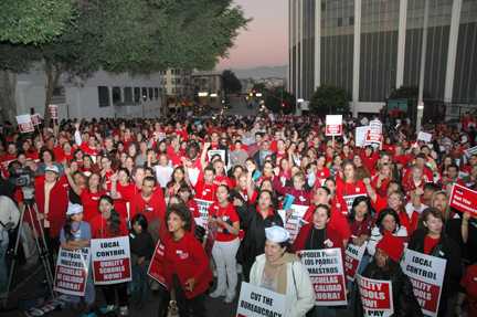 Teacher Evaluations Highlight Divide Between Unions and Reformers
